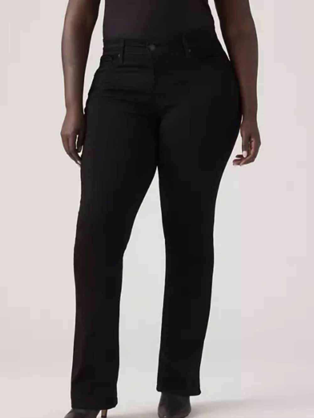 Levis Classic Bootcut Jeans, Womens, Size 18